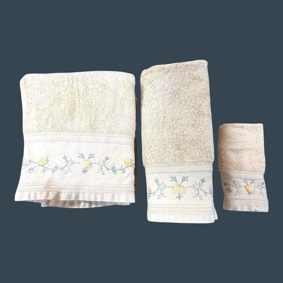 Home Spa Embroidered Floral Bath Towel Portugal Set Of 7 Cotton Beige READ - Picture 2 of 10
